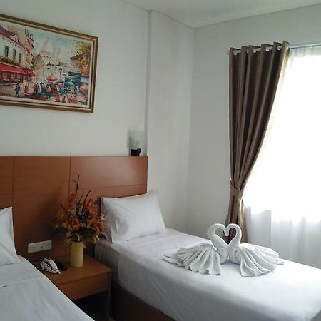 Peta Hostel Bandung Eksteriør billede