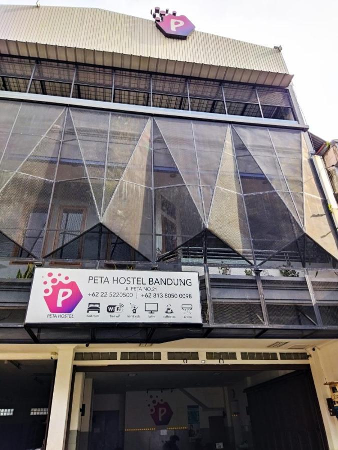 Peta Hostel Bandung Eksteriør billede