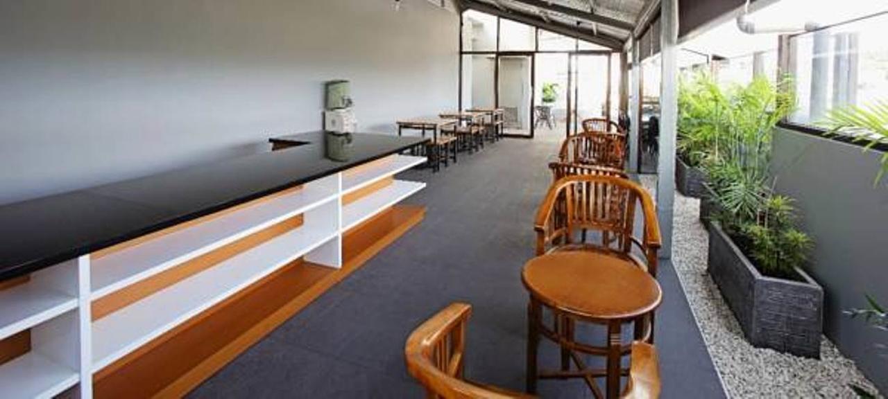 Peta Hostel Bandung Eksteriør billede